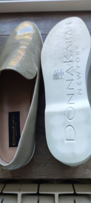 Дамски оригинални лачени обувки