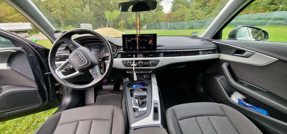 Vând Audi A4 Break