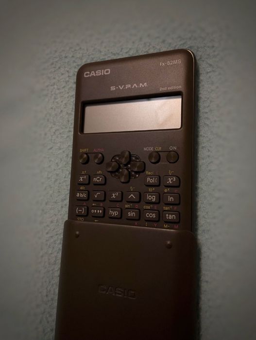 Casio калкулатор