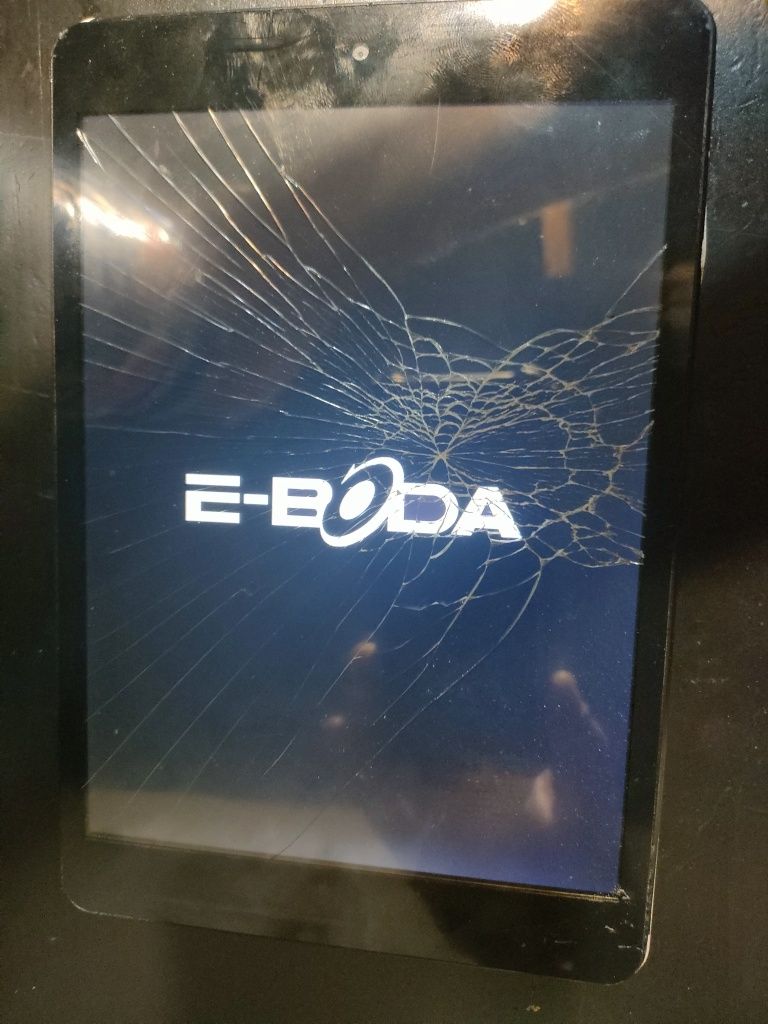 Tableta E-Boda touch defect