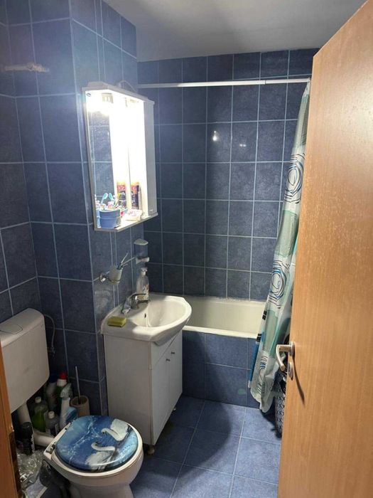 Vand apartament 2 camere decomandat in Ovidiu