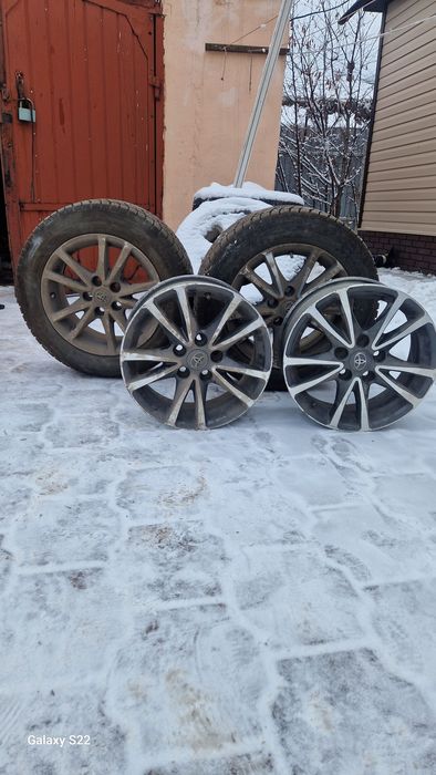 Оригинальные диски тоета авенсис