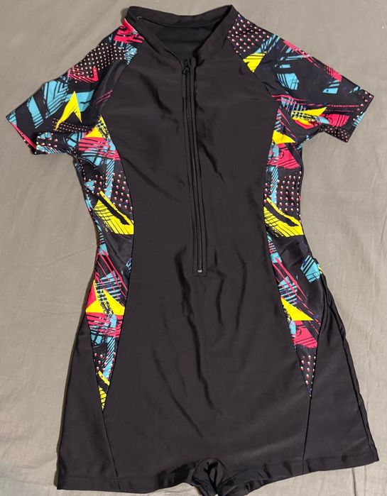 Продам купальник