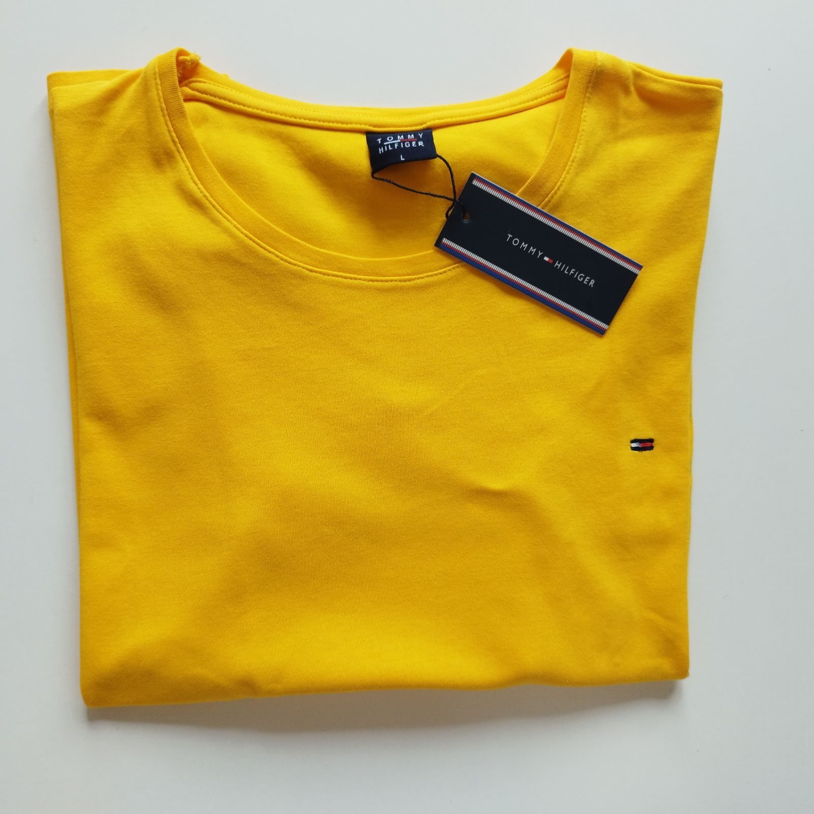 Мъжка тениска Tommy Hilfiger Л размер жълта