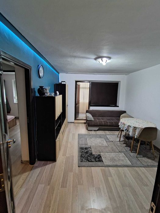 Apartament cu 2 camere in Filiasi