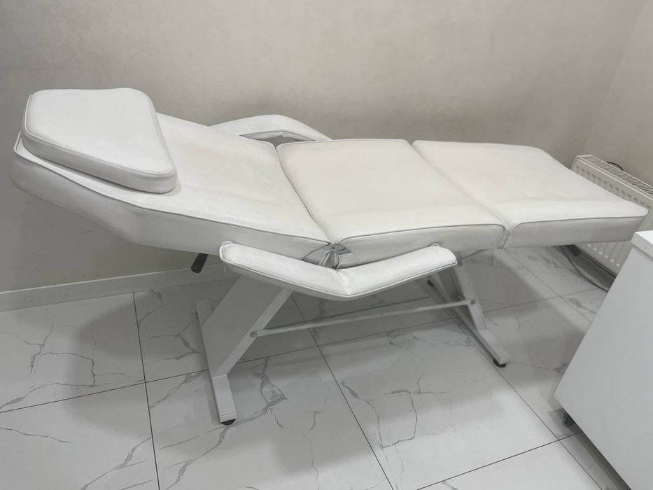 Косметологическая кушетка