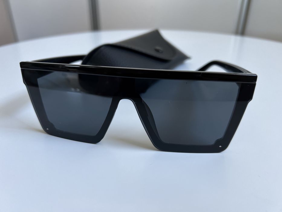 Ochelari soare + toc piele