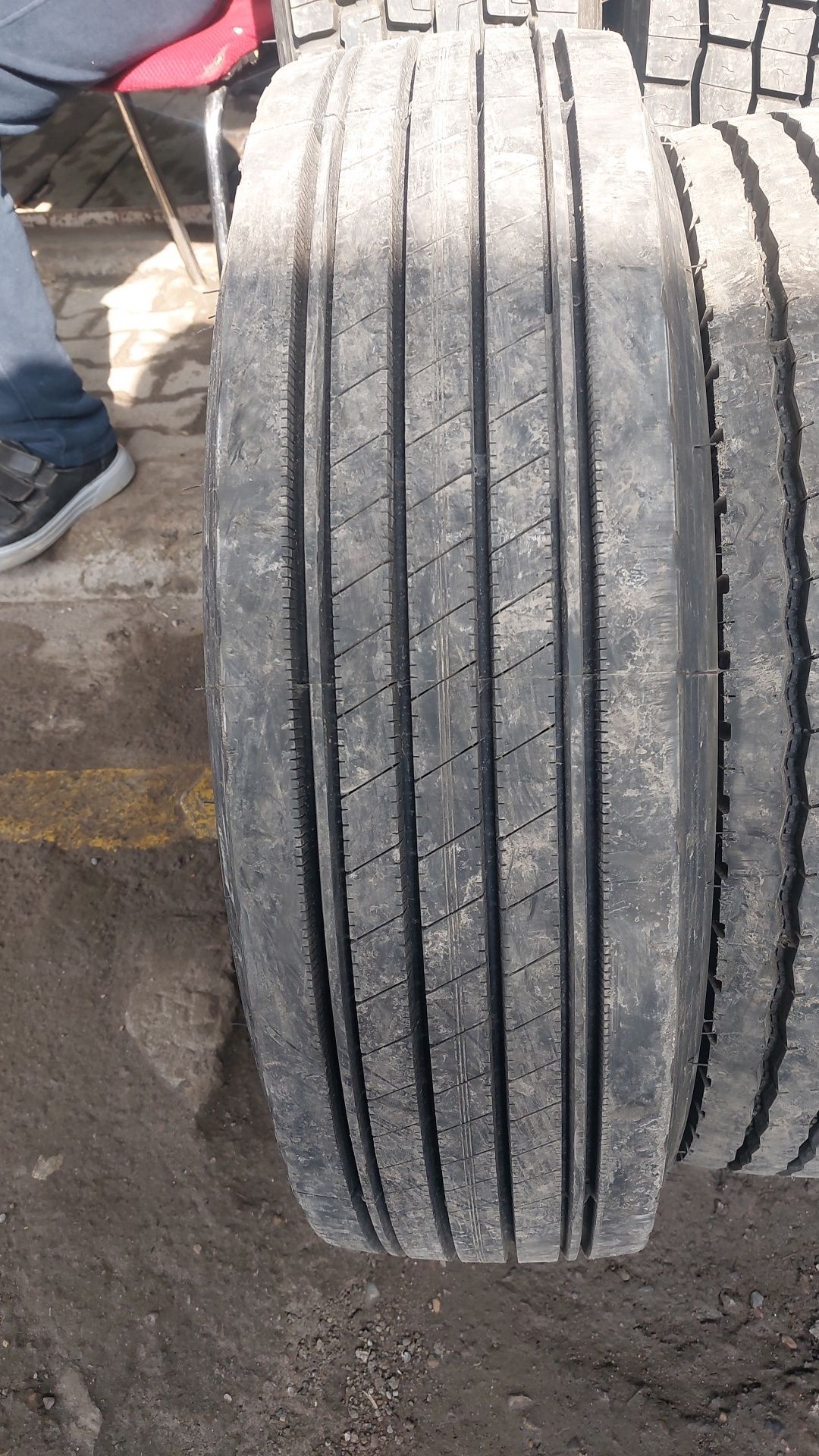 Автошына  Wanli 245/70R19.5 18PR