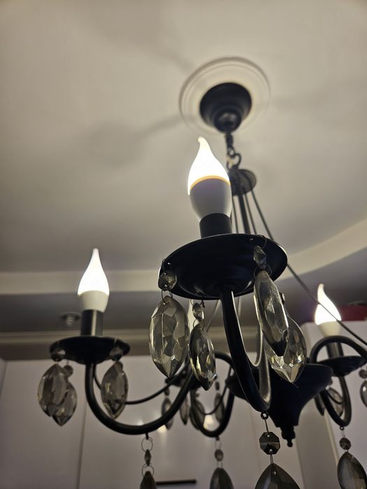 Продам люстру черную