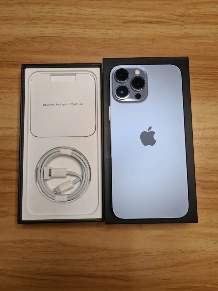 Срочно идеал iPhone 13 Pro Max 128 гб (LLA America) Blue сотилади