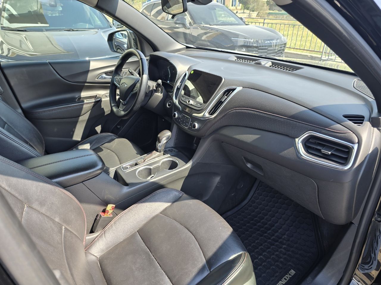 Chevrolet equinox sotiladi radnoy
