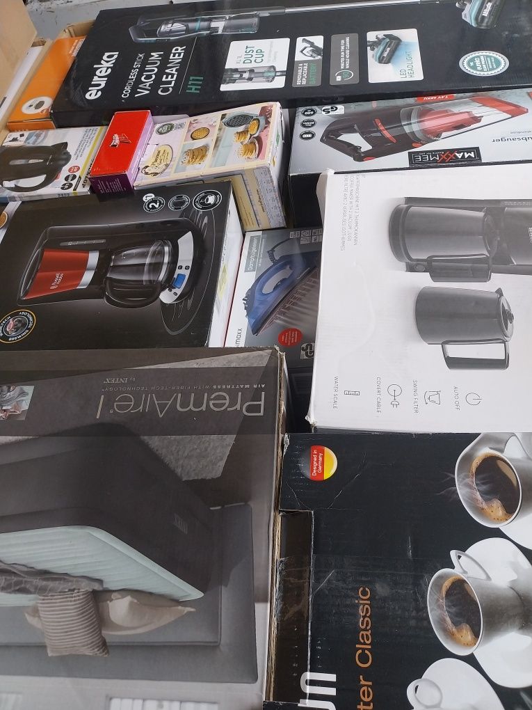 Paleti Amazon cu scule și electrocasnice
