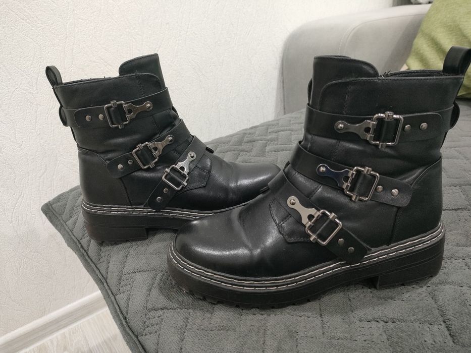 Продам ботинки женские зимние