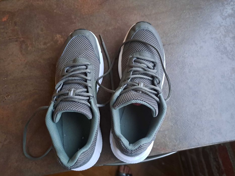 мъжки маратонки,кецове,спортни обувки,ном.40 ,Skechers