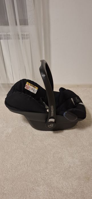 Бебешко столче за кола Maxi Cosi + ISOFIX база