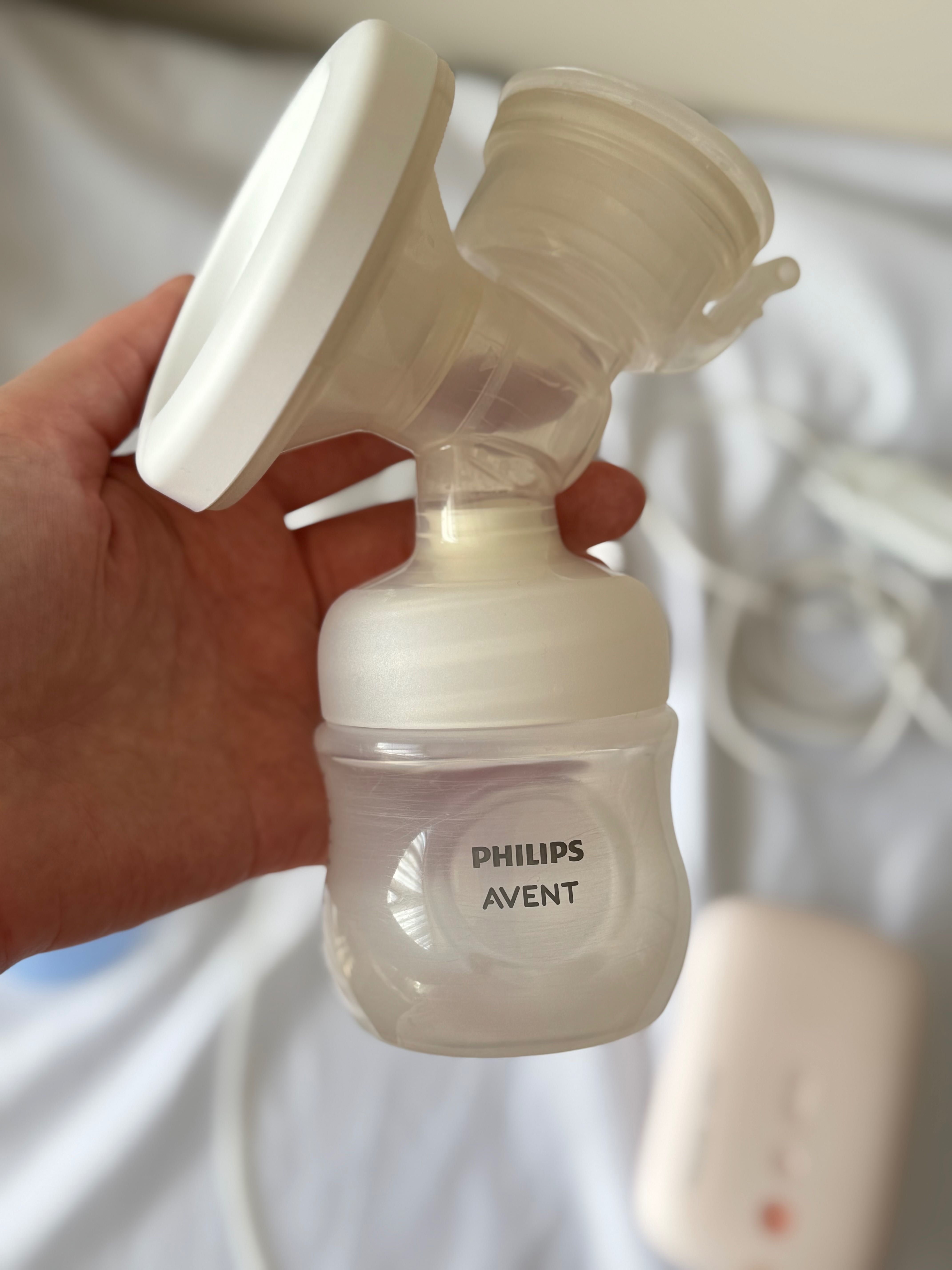 Помпа за кърма Philips Avent + чашата за съхранение Philips в подарък