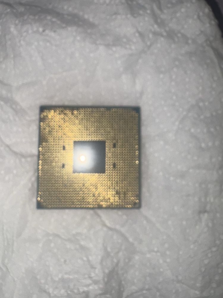 Vand procesor amd ryzen 7 1800 x