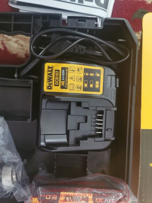 Bormasina DeWalt DCD776 771 nouă