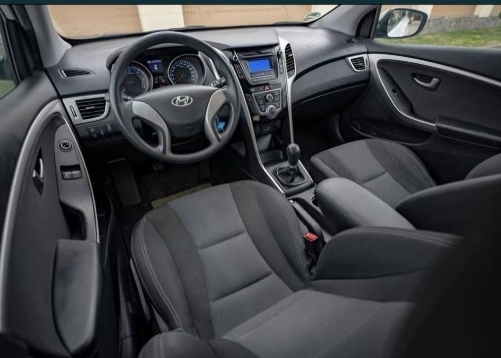 Se vinde hyundai i30 2015