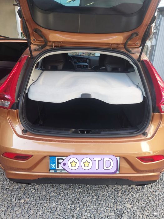 Volvo V40 D2 2014