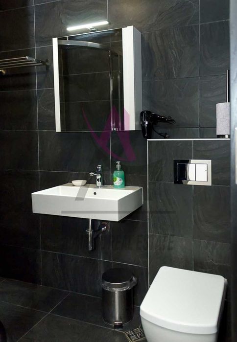 Дава се под наем Двустаен апартамент в Варна, Гръцка махала - 58 кв.м за 750 € - Снимка #3