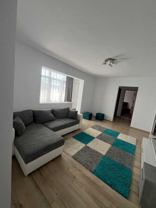 Apartament 3 camere de vânzare