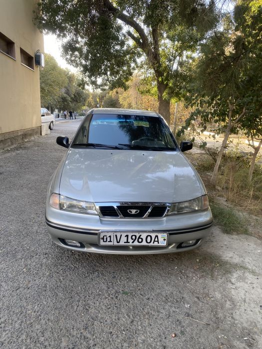 Nexi 1 srochno arzon sotiladi 1 qo’l moshincha