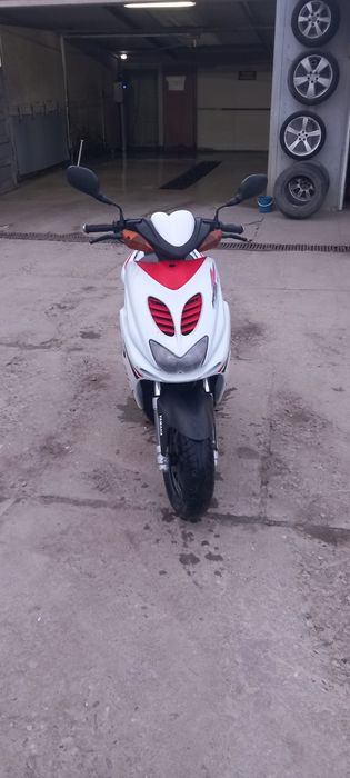 Vând Yamaha Aerox
