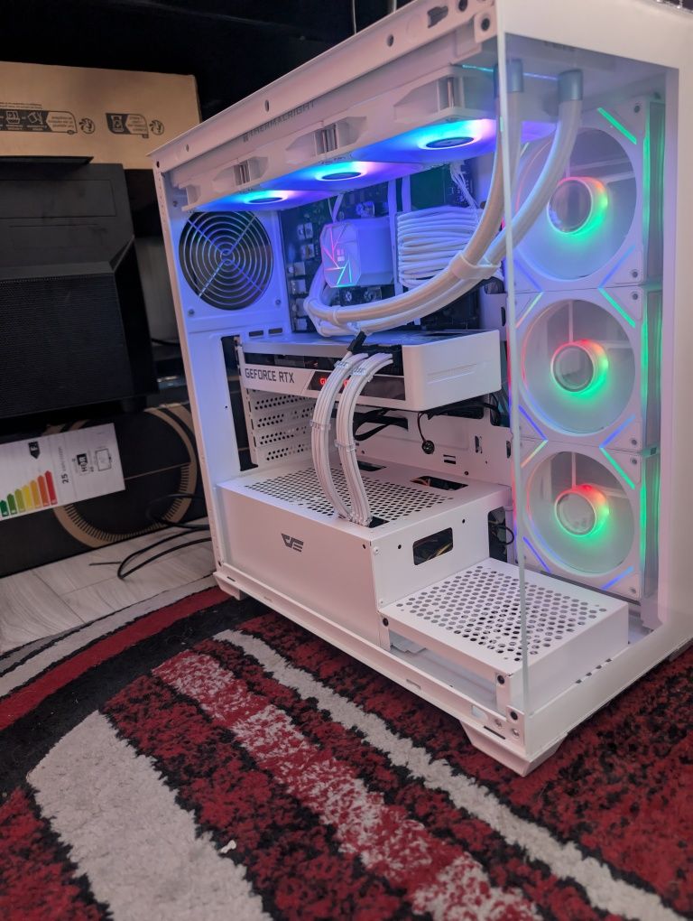 Garanție ‼️ PC Gaming full White i5 gen12/ RTX3070/32Gb ddr5/SSD 2TB !