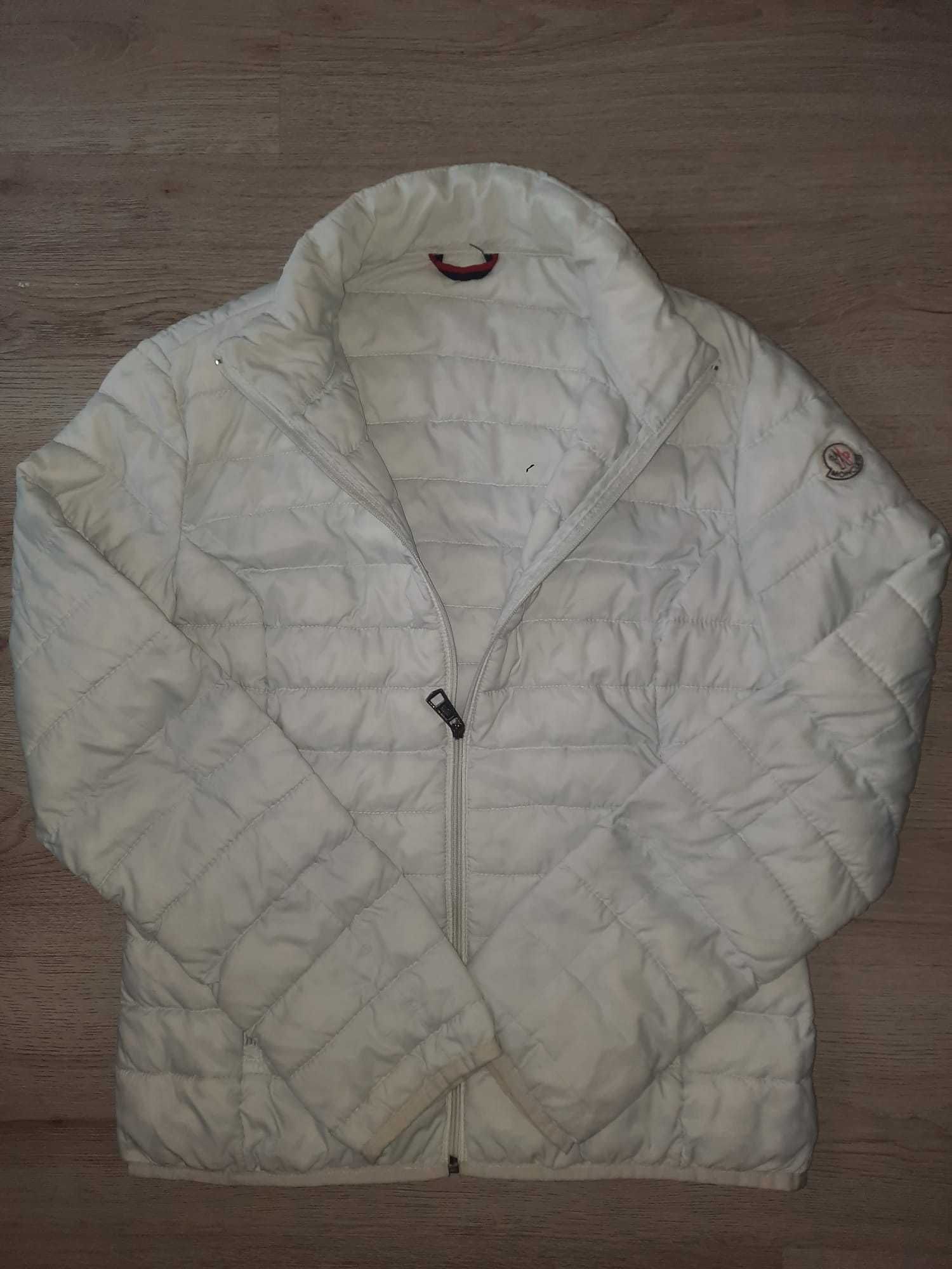 Яке  Moncler  размер 3 ,S