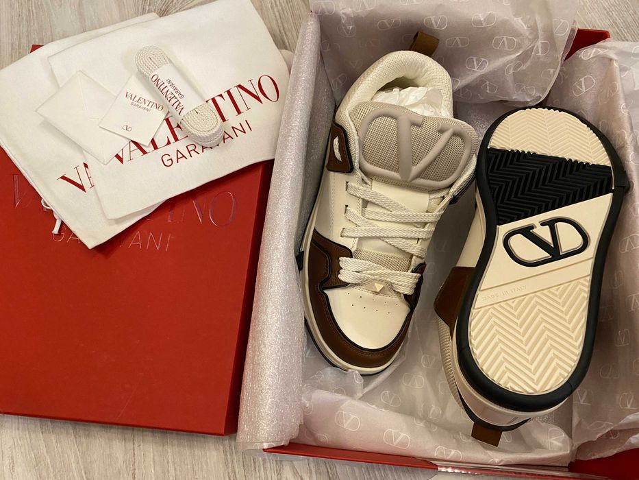 Valentino oversize sneakers 40 si 41 , full box, retail 890 euro