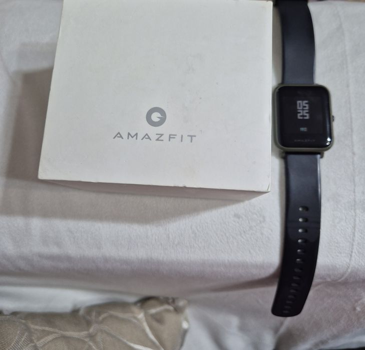 Часы Xiami bip amazfit smartwatch,  в идеальном состоянии