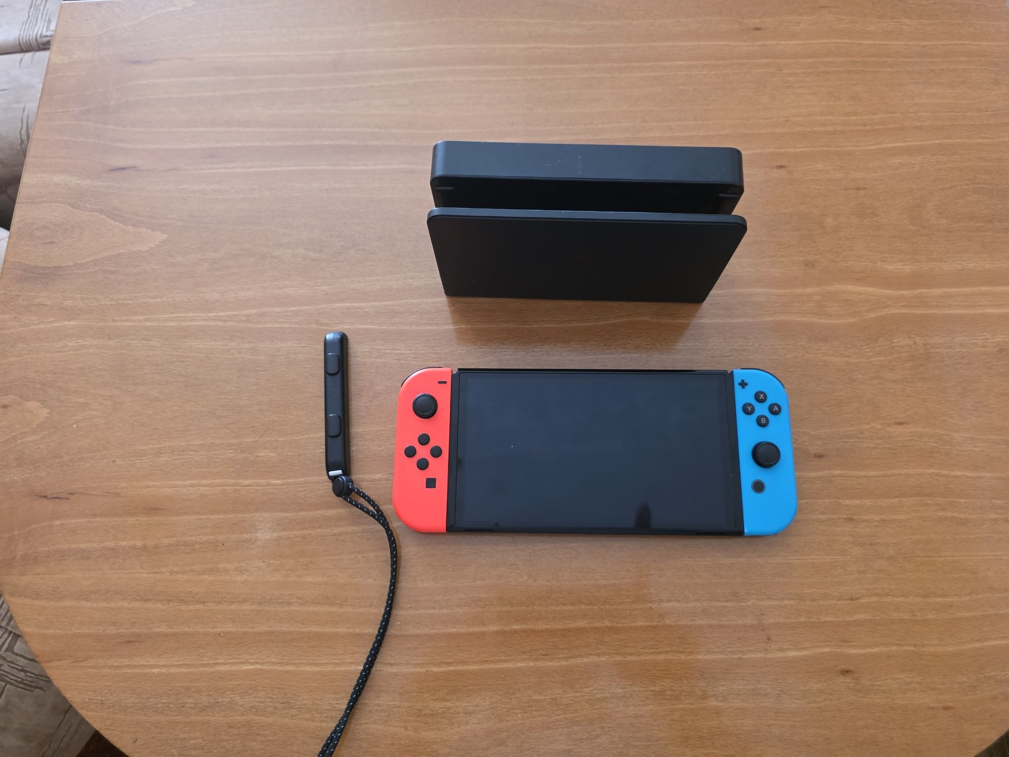 Nintendo Switch OLED - Red & Blue
