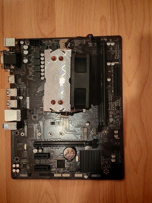 Комплект Ryzen 5 3600 + Am4 дъно + рам памет