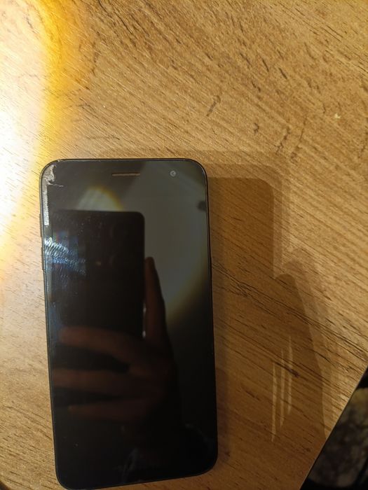 Samsung galaxy j2core sotiladi aybi yoq