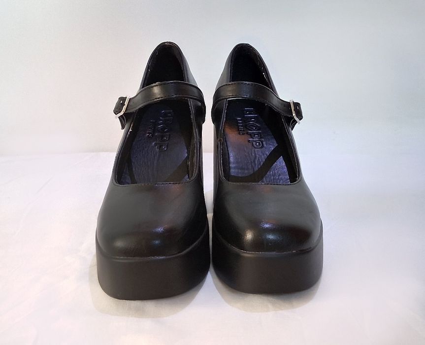 Обувки на ток с каишка