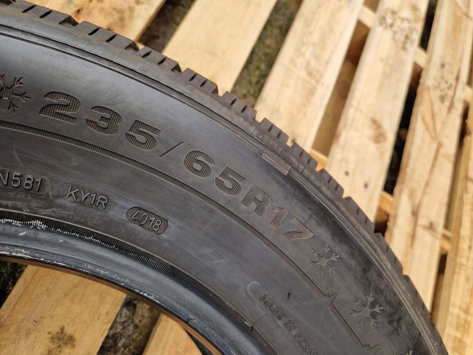 2anvelope iarna 235 65 17 Dunlop