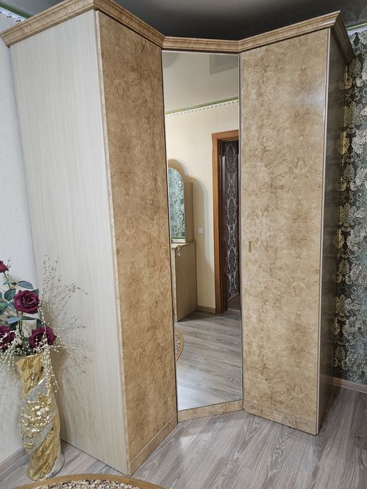Продам кровать , комод ,шкаф