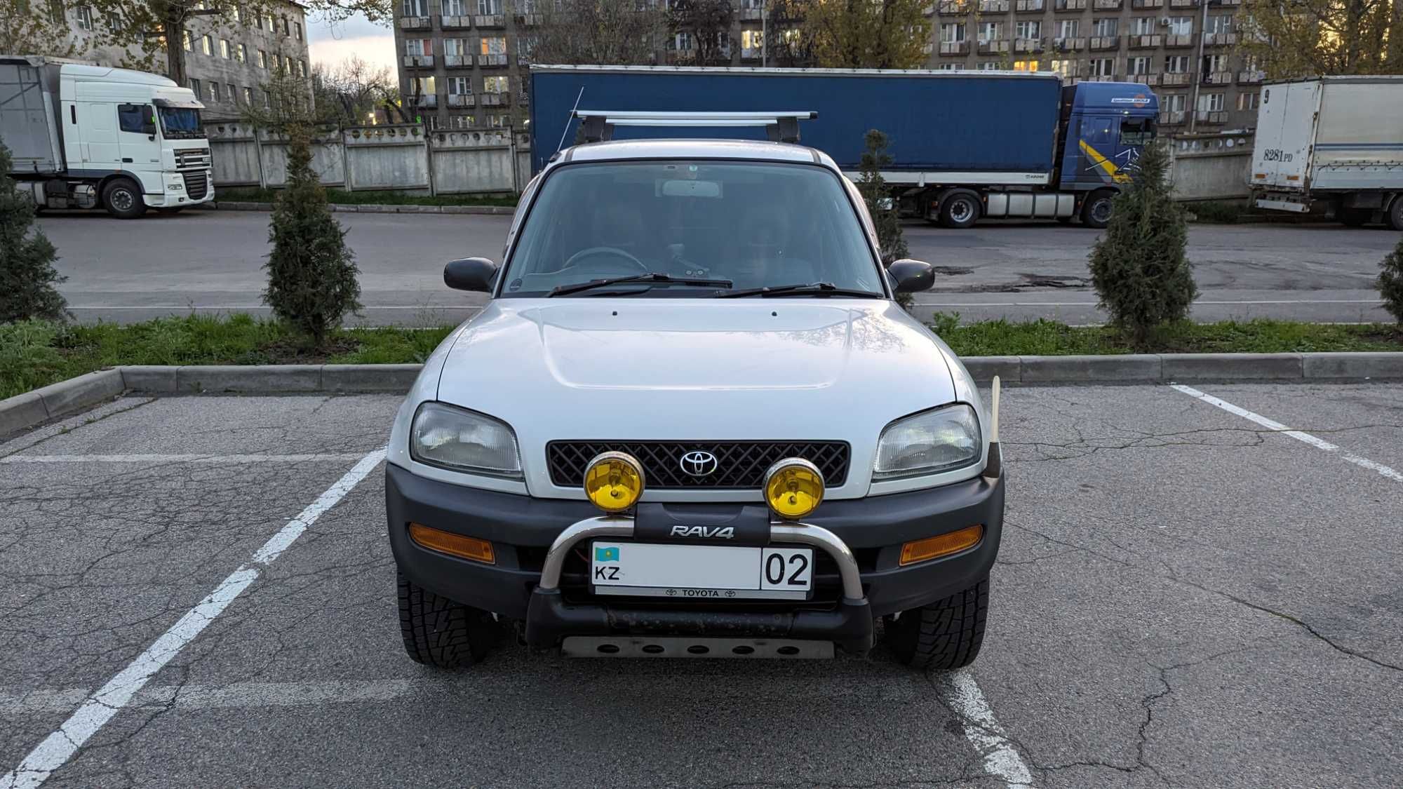 Toyota RAV4 1995 г.