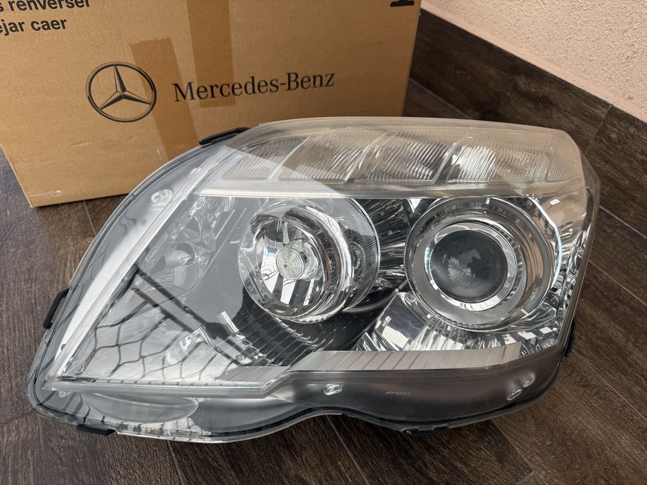 Ксенонов фар за Mercedes GLK
