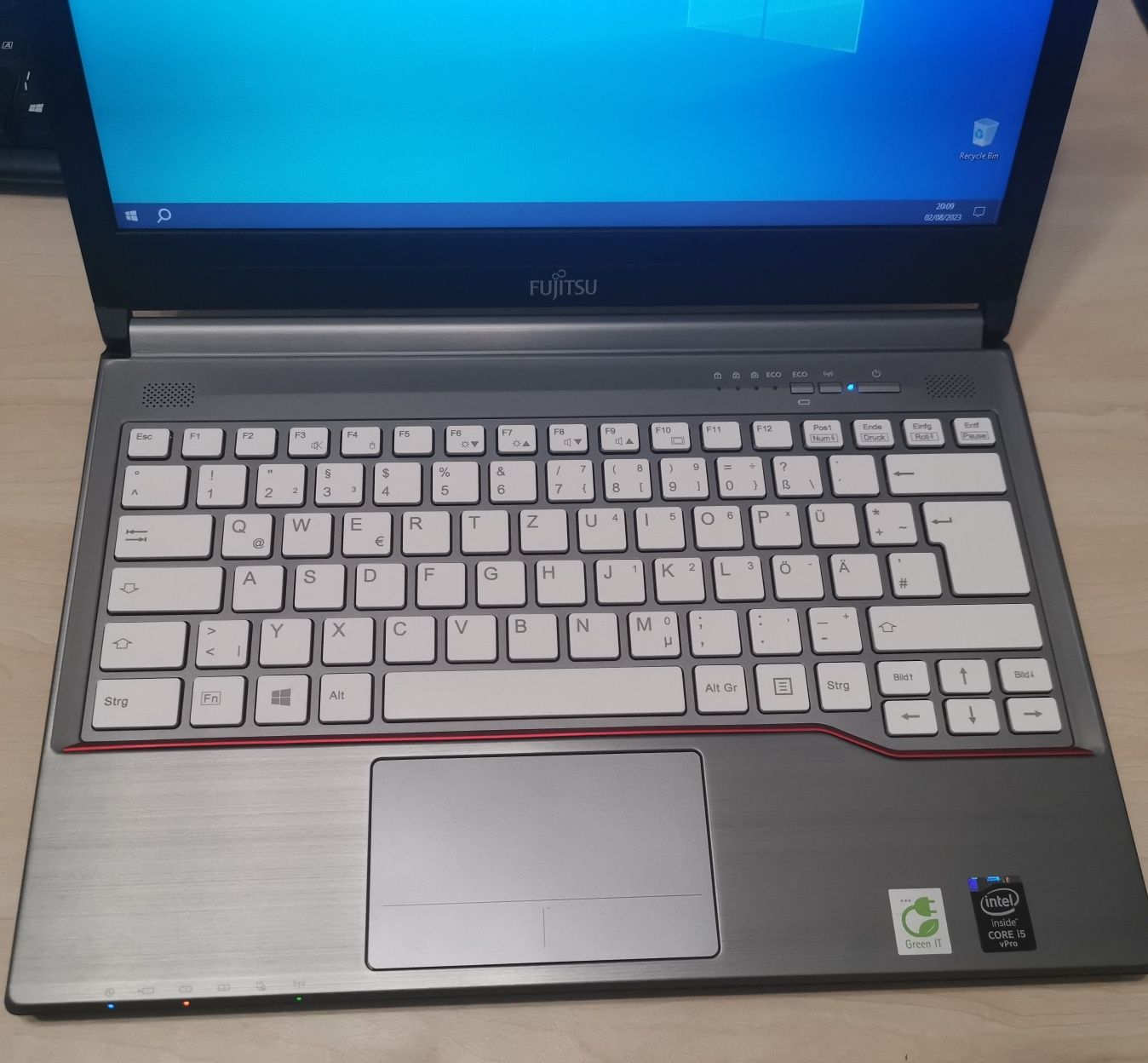 Fujitsu Lifebook E Series E734 NoteBook 13.3 inch