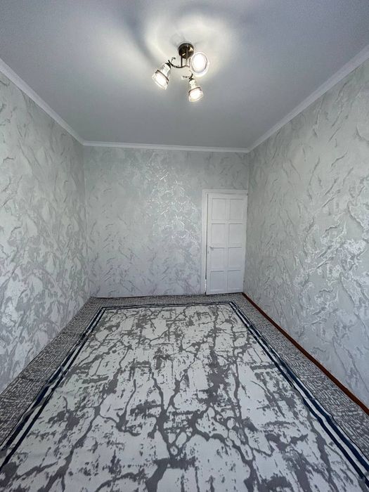 2 xonali kvartira sotiladi