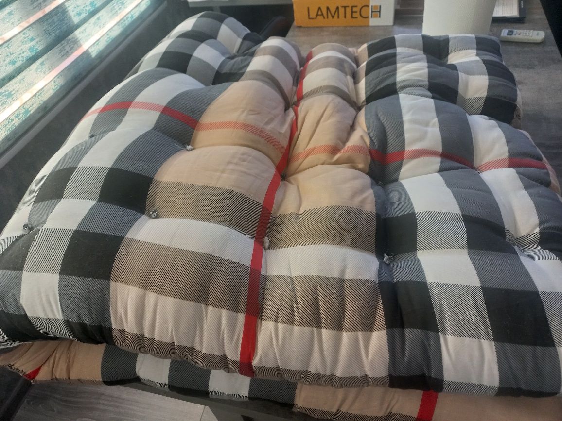 Matras Juda Sifatli Uzuni 2 Metir Eni 90 Santimetir Yangi Tikilgan ...