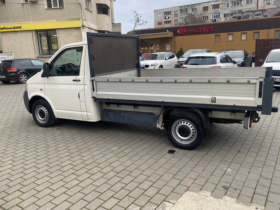 Vand vw t5 2008 1.9 diesel stare impecabila