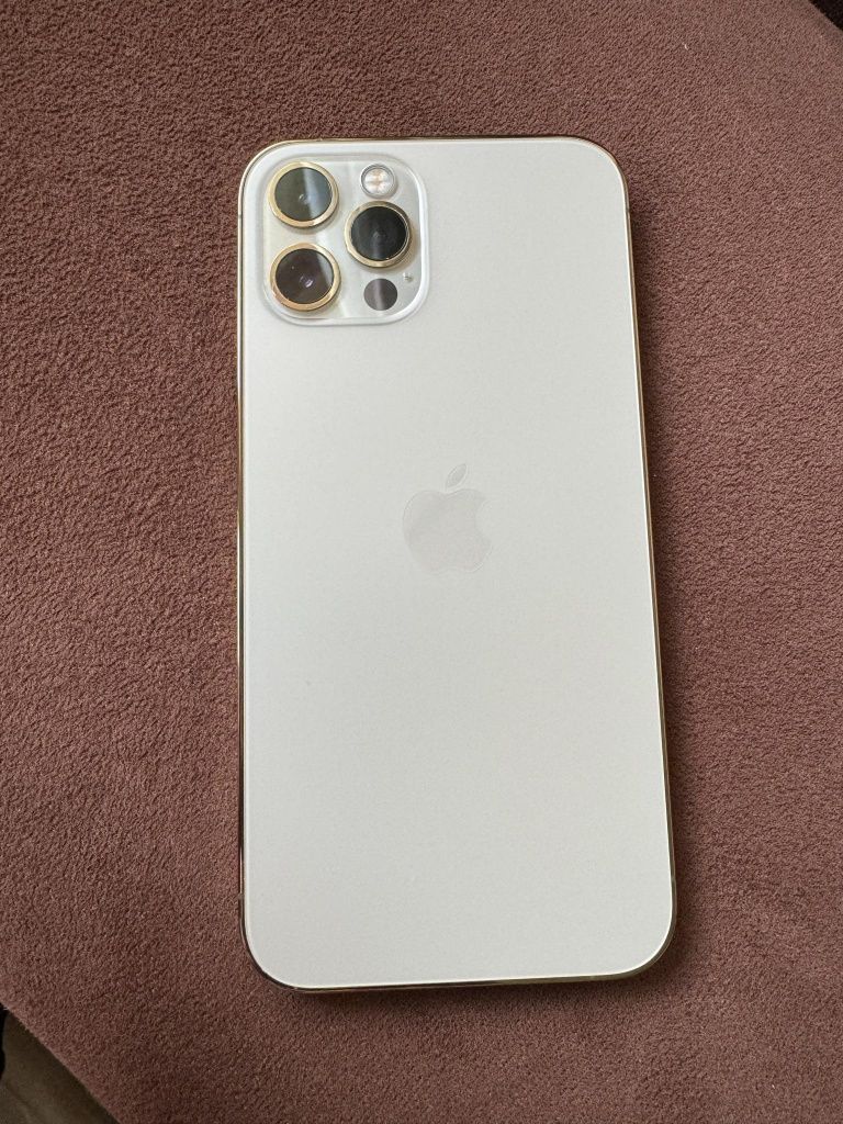 iPhone 12 PRO Gold 128GB като нов без драскотина