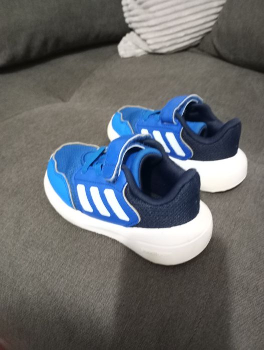 Детски маратонки adidas 23 1/2