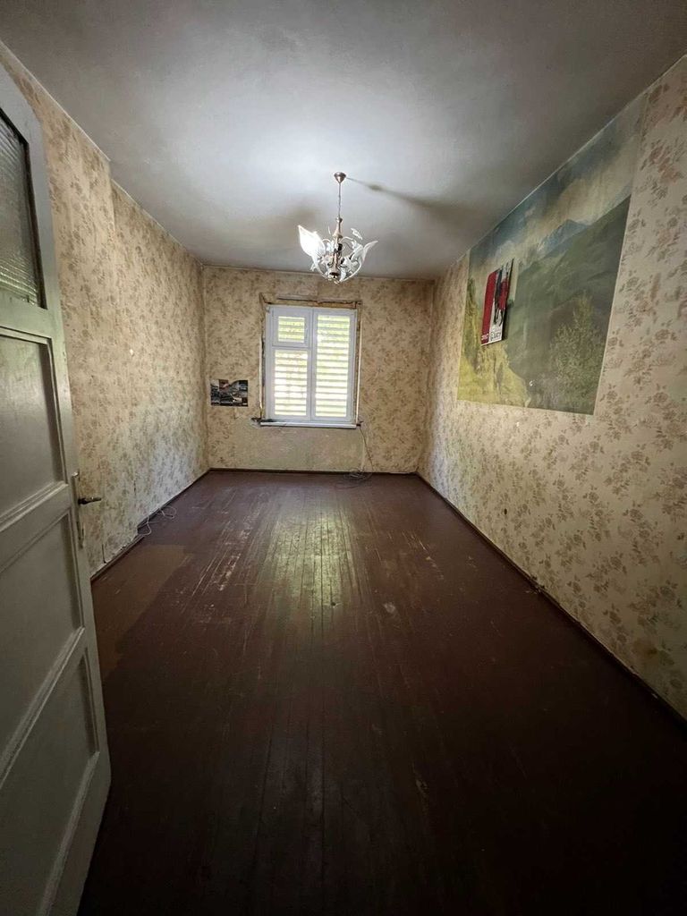 Продава се Четиристаен апартамент в Димитровград - 105 кв.м за 413 €/кв.м - Снимка #1