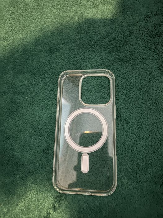 Husa Iphone 16 Pro cu MagSafe