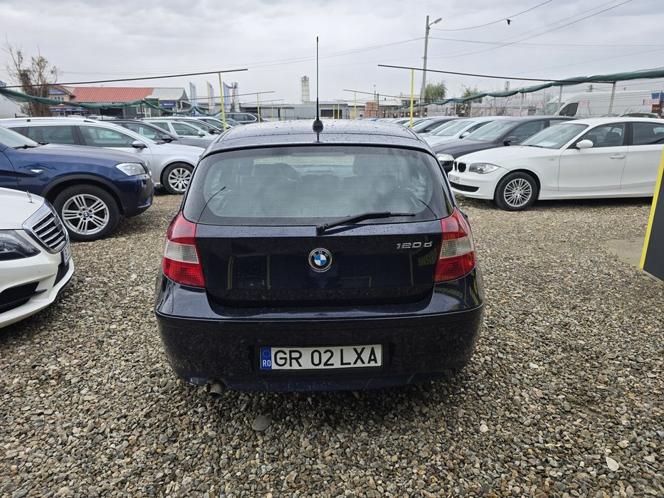 Bmw 120 D fab 2005 cutie automata Navigatie,piele Posibilitate RATE