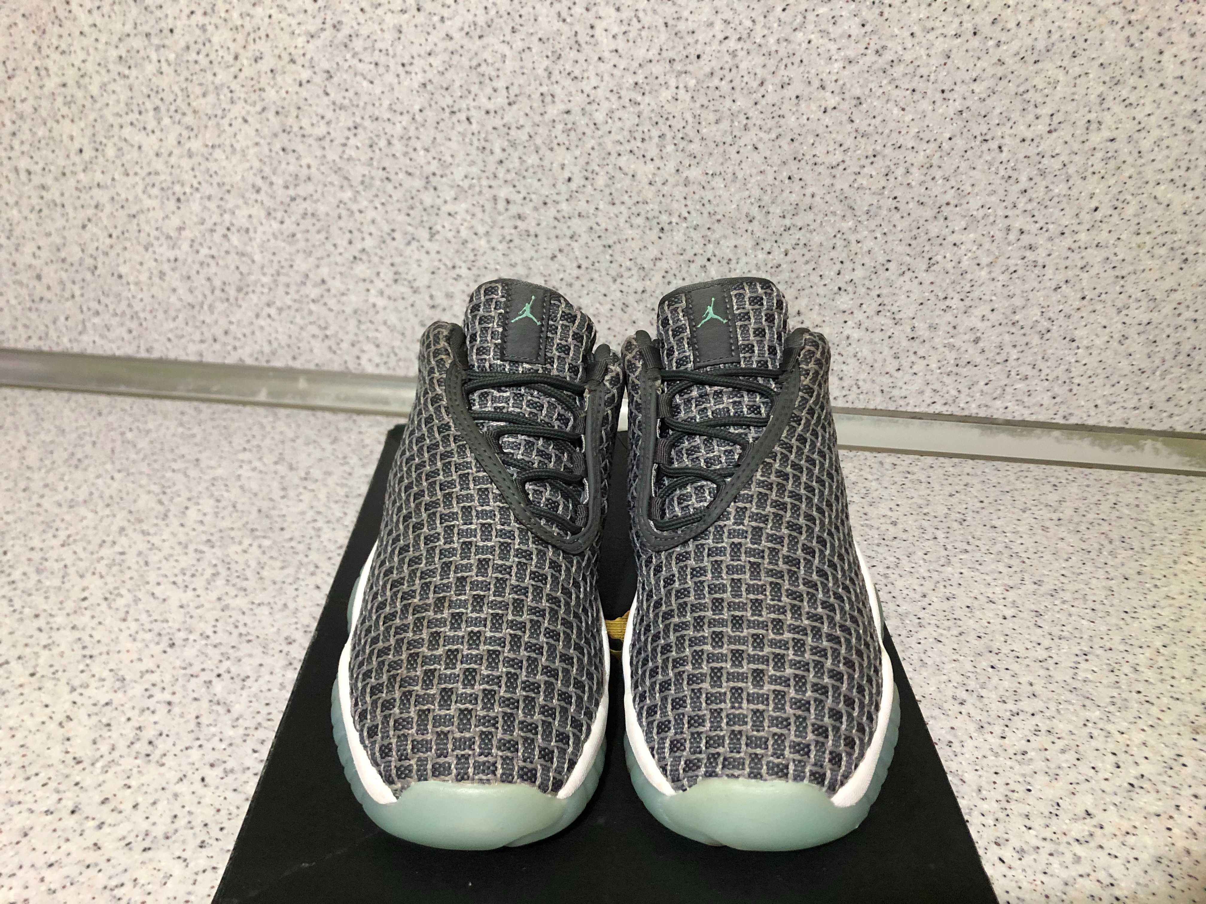 ОРИГИНАЛНИ *** Nike Air Jordan Future Low GS 'Wolf Grey'